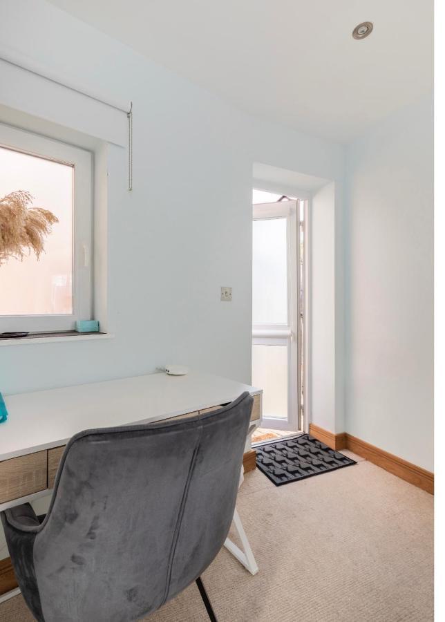 Apartmán Razak House Hove Exteriér fotografie