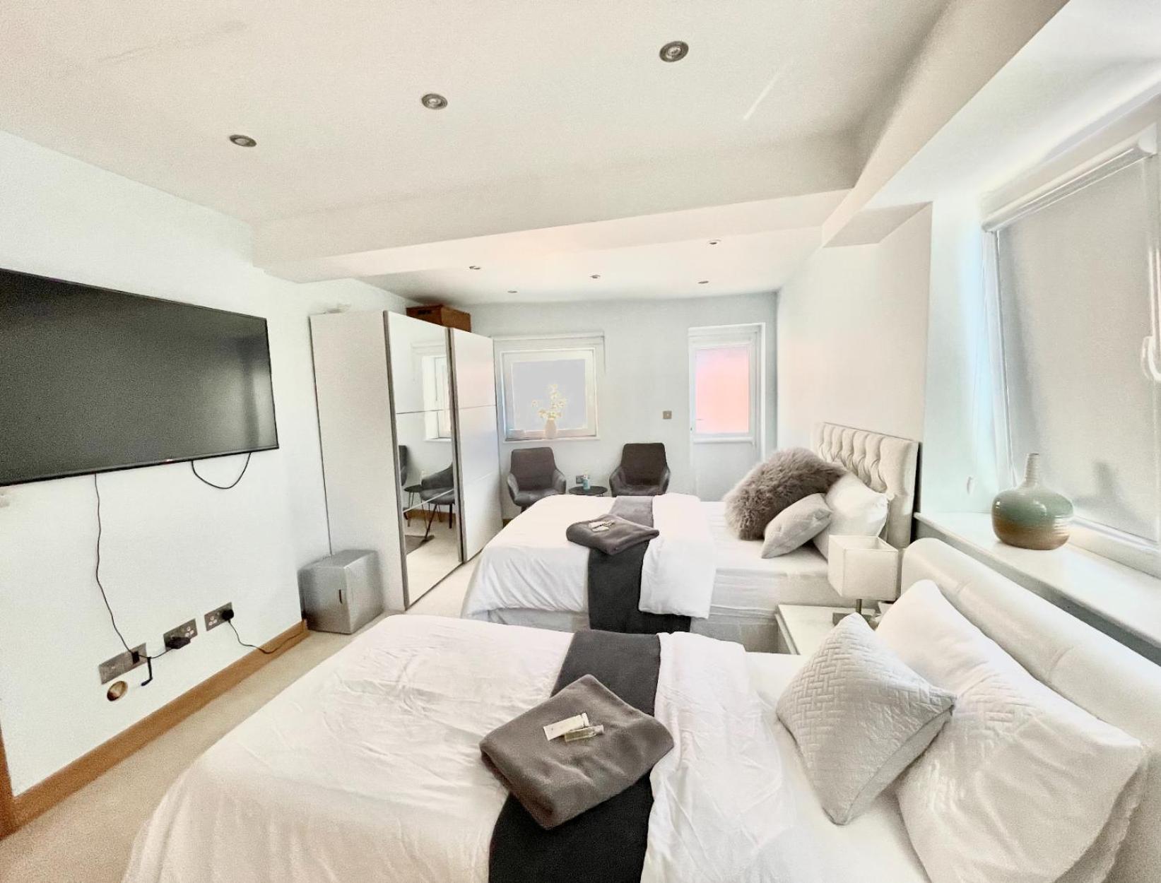 Apartmán Razak House Hove Exteriér fotografie
